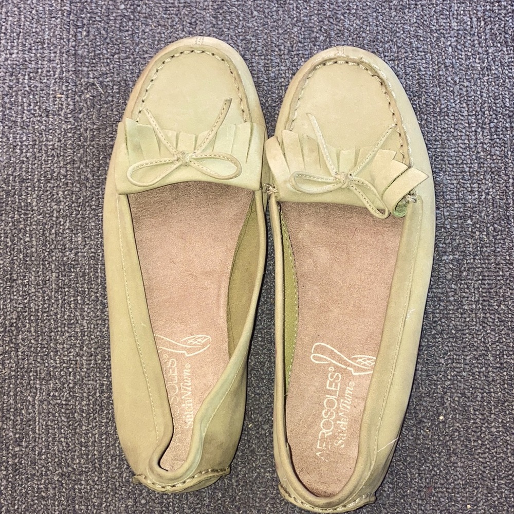 Aerosoles flat slip on- worn twice.